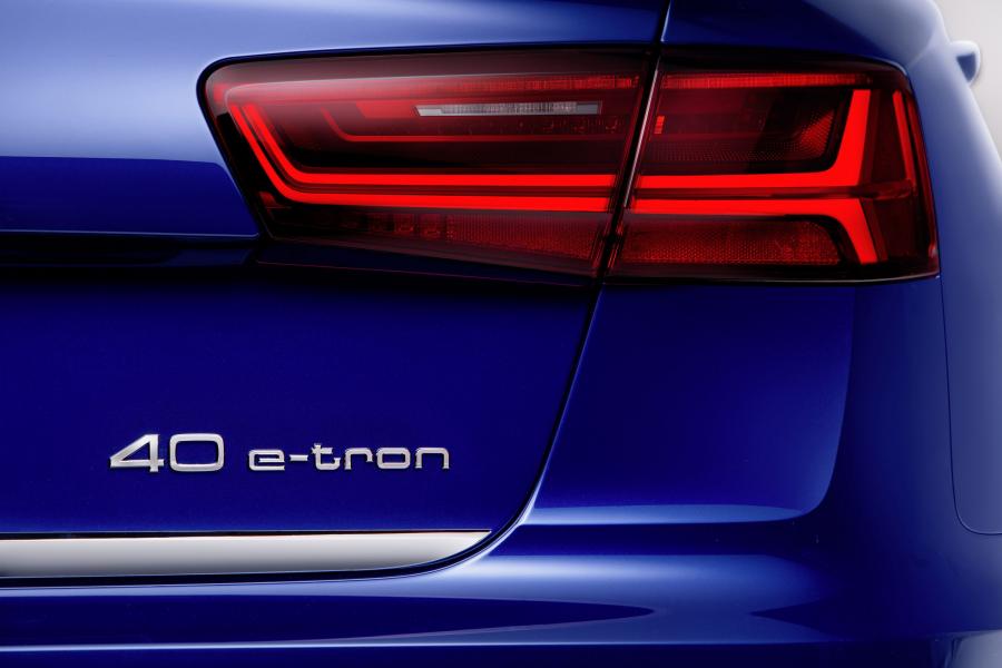 Детали экстерьера Audi A6 L 40 e-tron (4G, C7) 2016 года  (фото 2 из 32)